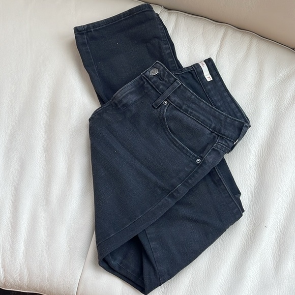 Levi 712 slim black jeans. Size 27. Very good condition. - Picture 3 of 3